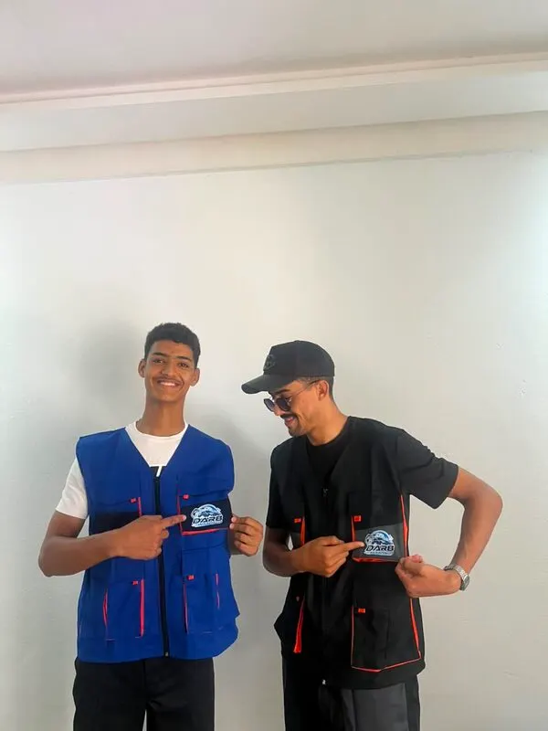 Agent DarbWashPro en tenue de travail